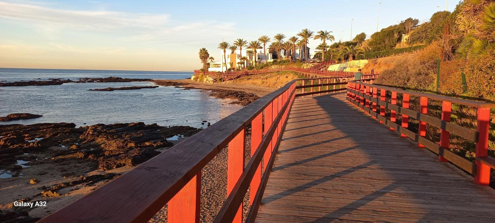 Apartment One Bedroom Penthouse En La Cala De Mijas Walking Distnace To The Malaga